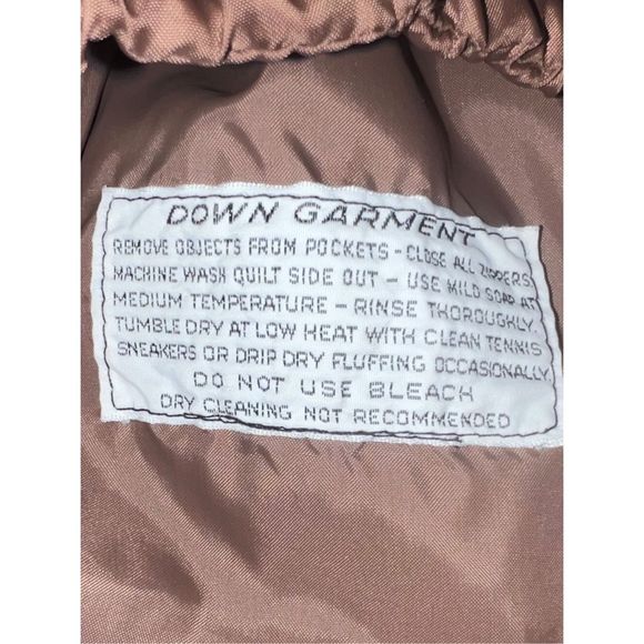 🎿 Vtg Monika Tilley Profile Mens Chevron Black Beige White Stripe Zip Down Vest - Picture 3 of 7